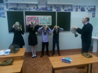 Соревнования по надеванию индивидуальных средств защиты в Пичкиряевской школе